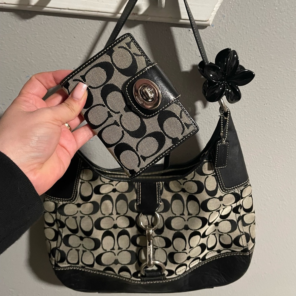 Black and Cream Designer Women's Bag and Wallet Set